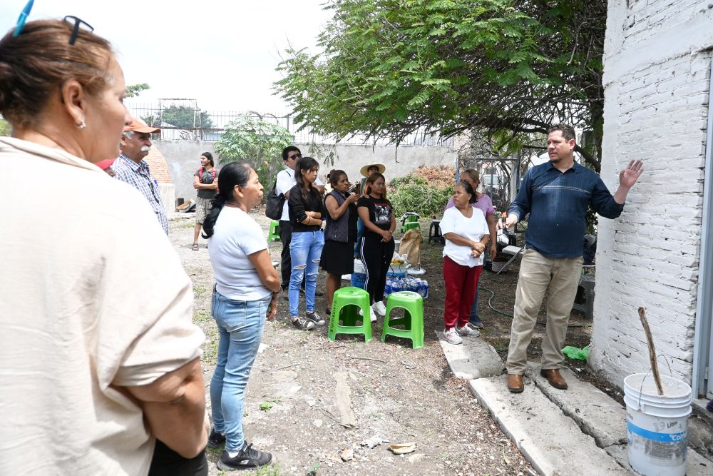 Comparte Gobierno Estatal técnicas de pintura sustentable para mejorar espacios comunitarios en Cuautla