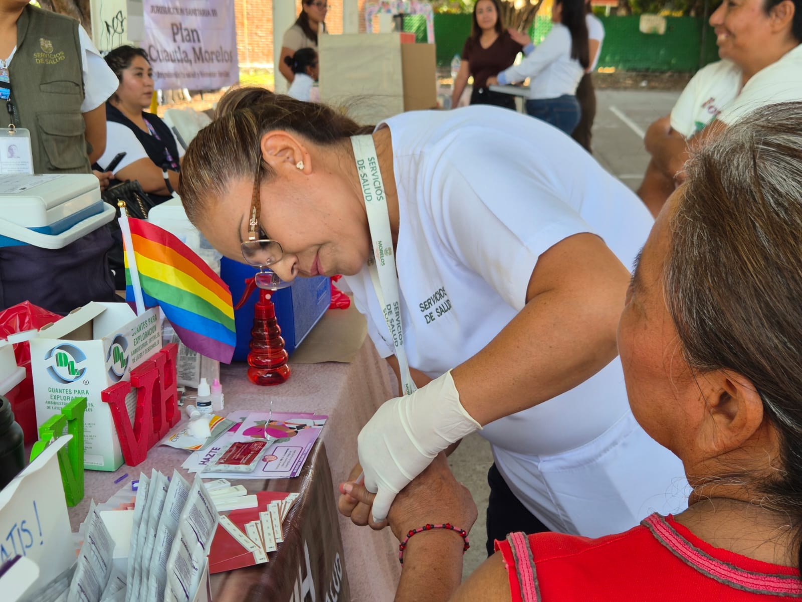 Ofrece salud servicios gratuitos de prevención y detección a 117 personas en Cuautla