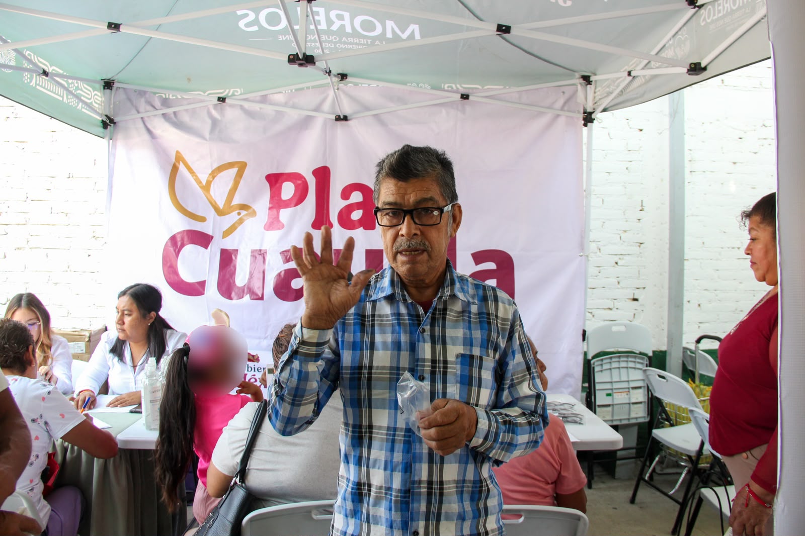 Entrega SEDIF apoyos alimentarios y asistenciales a familias de Cuautla