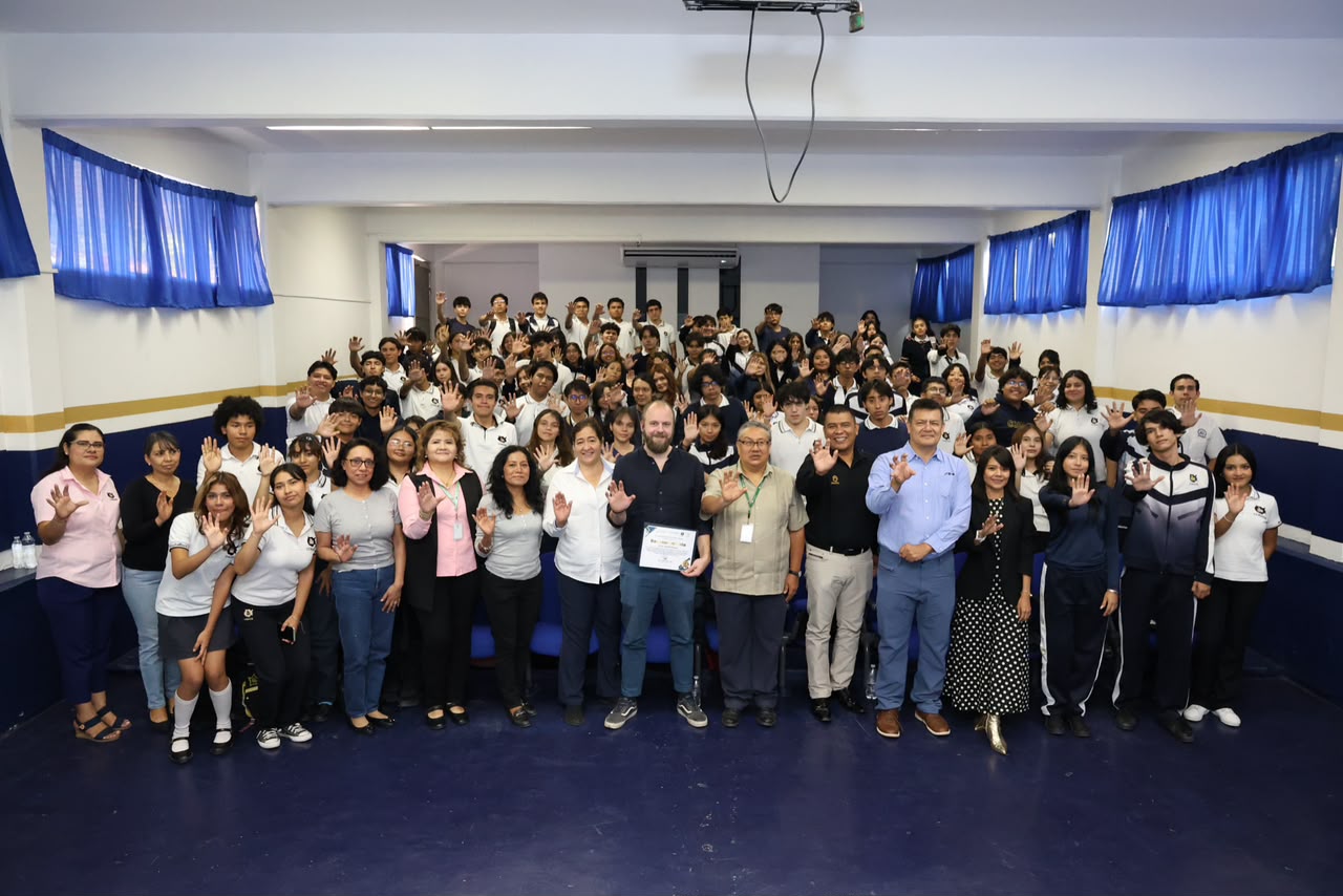 Acerca Cobaem investigación espacial internacional a estudiantes del Plantel 02 Jiutepec