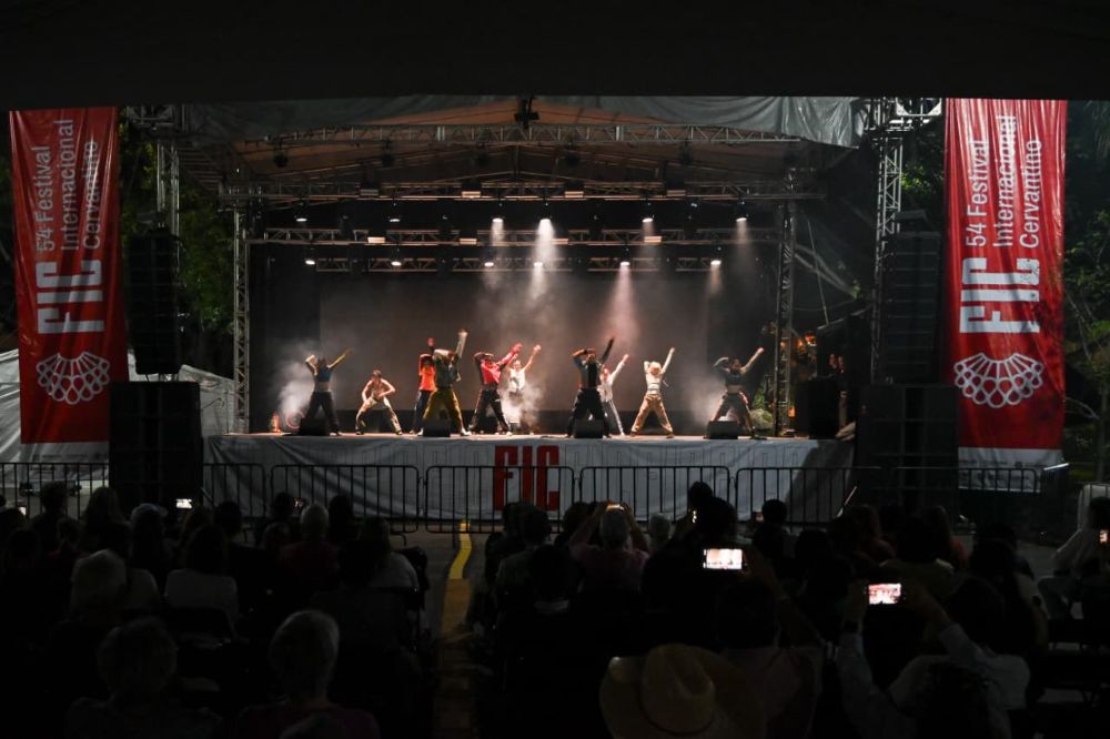 Inaugura Gobierno de Morelos El 54 Festival Internacional Cervantino en Cuernavaca con danza y música contemporánea