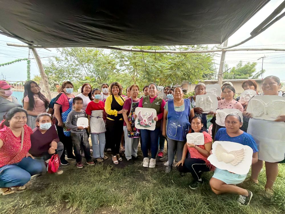 Preserva Morelos saberes artesanales con taller comunitario de figuras de yeso en Tepalcingo