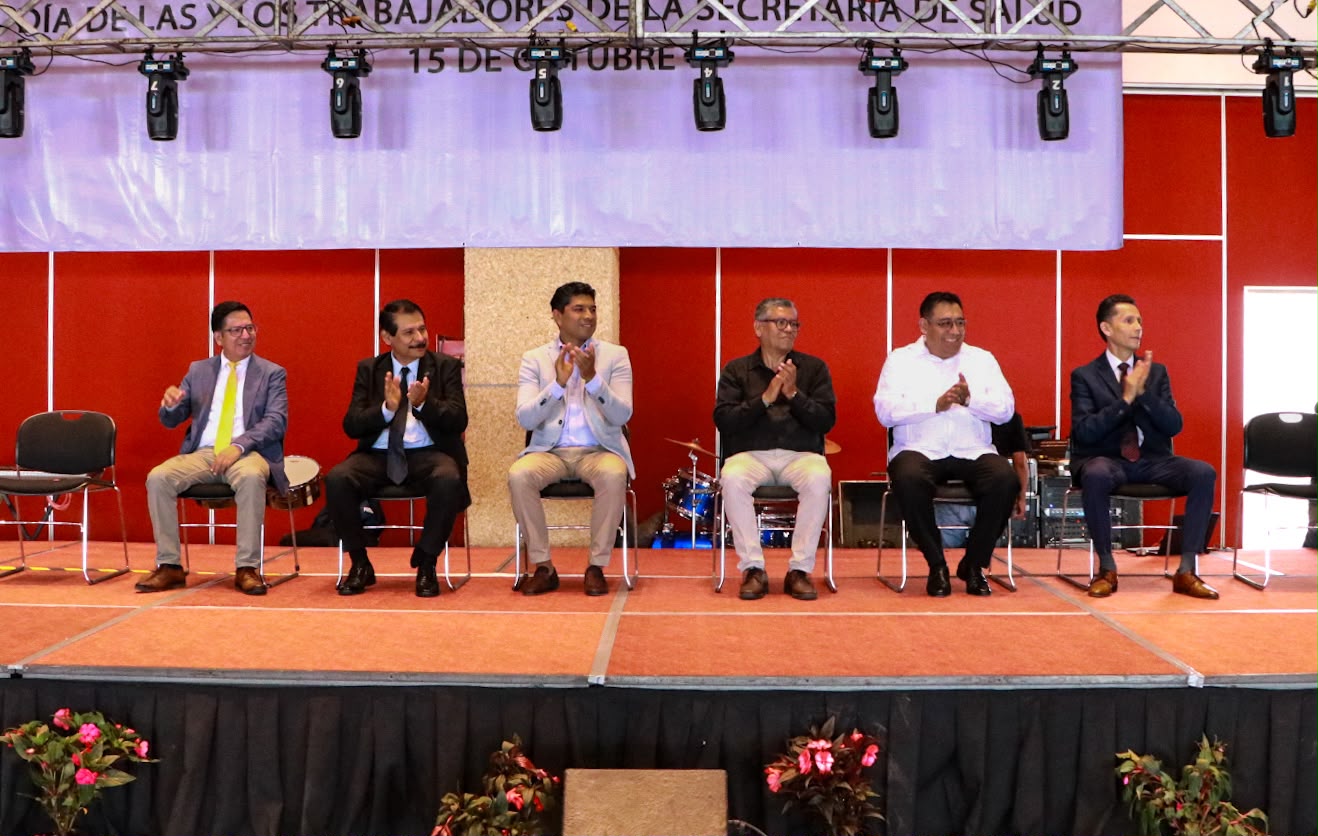 Reconoce Secretaría de Salud la vocación y entrega de las y los trabajadores del sector
