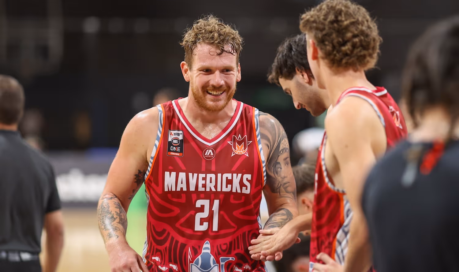 Mavericks' Symons and Robinson combined for 60