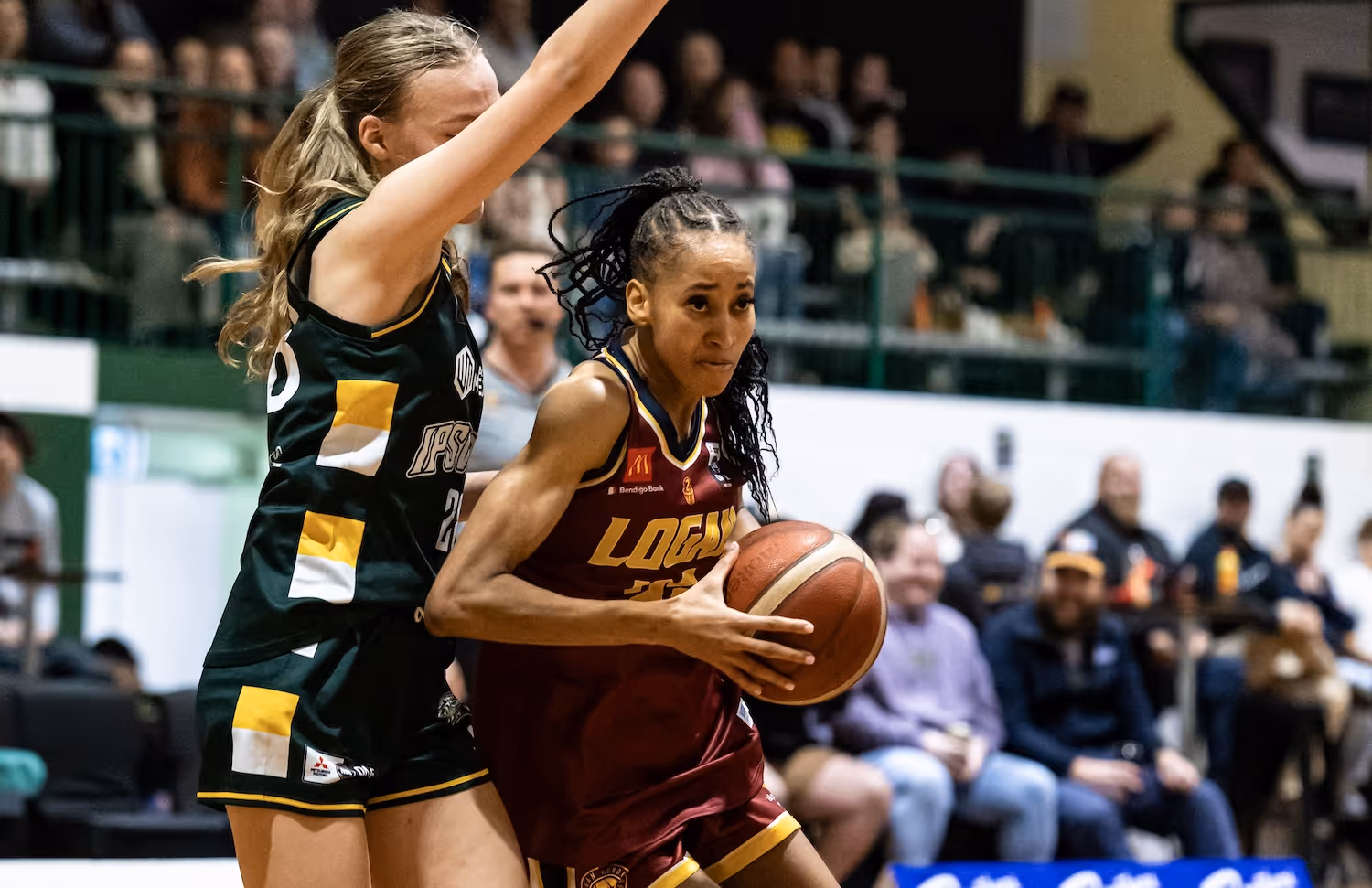 Logan's Amandine toys with Wizards in 18-pt win