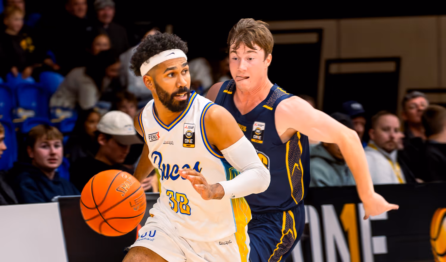 Verle didn't miss, scoring 22 points on eight shots