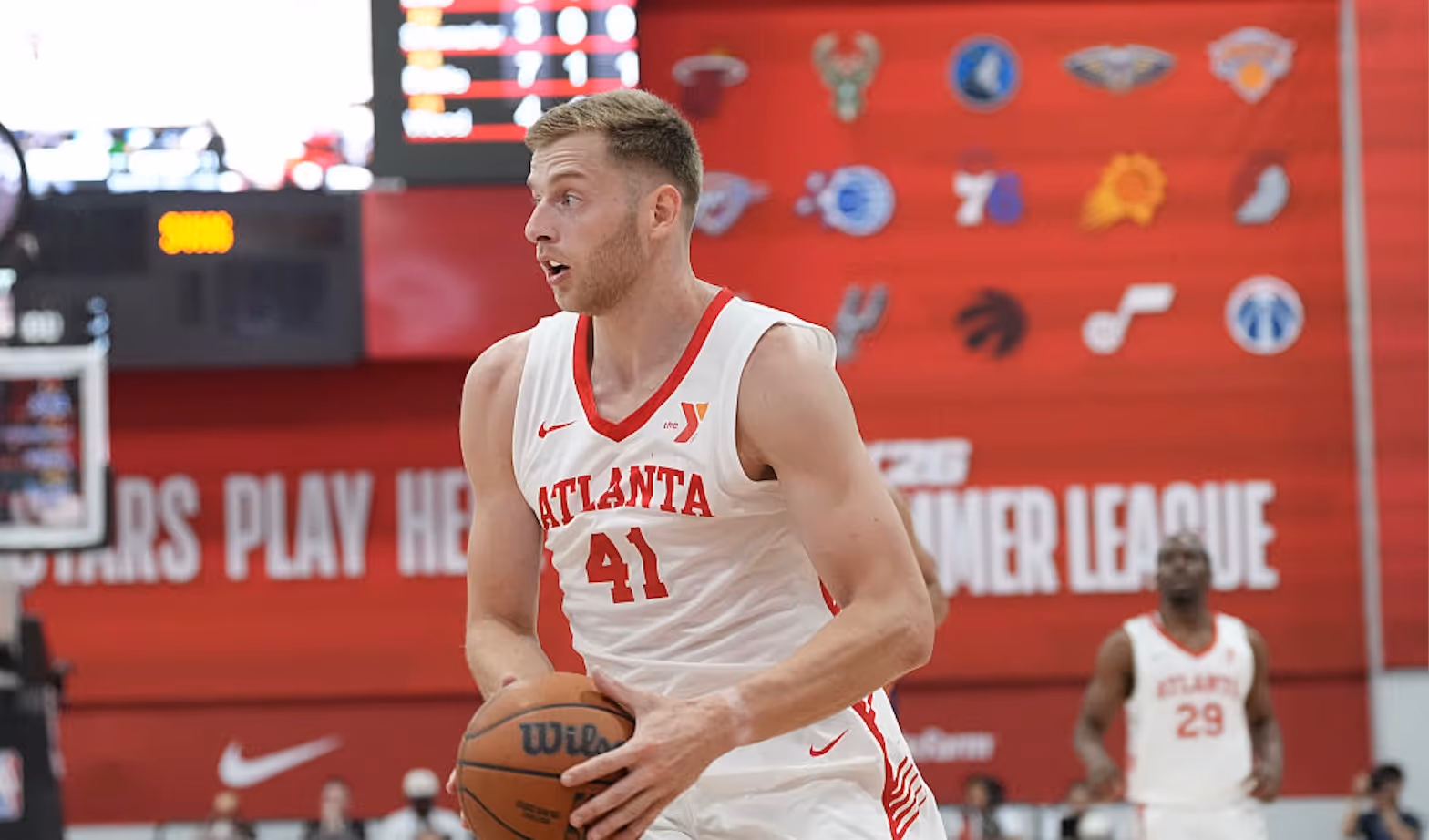 'Keep it rolling': White's fight for Hawks contract