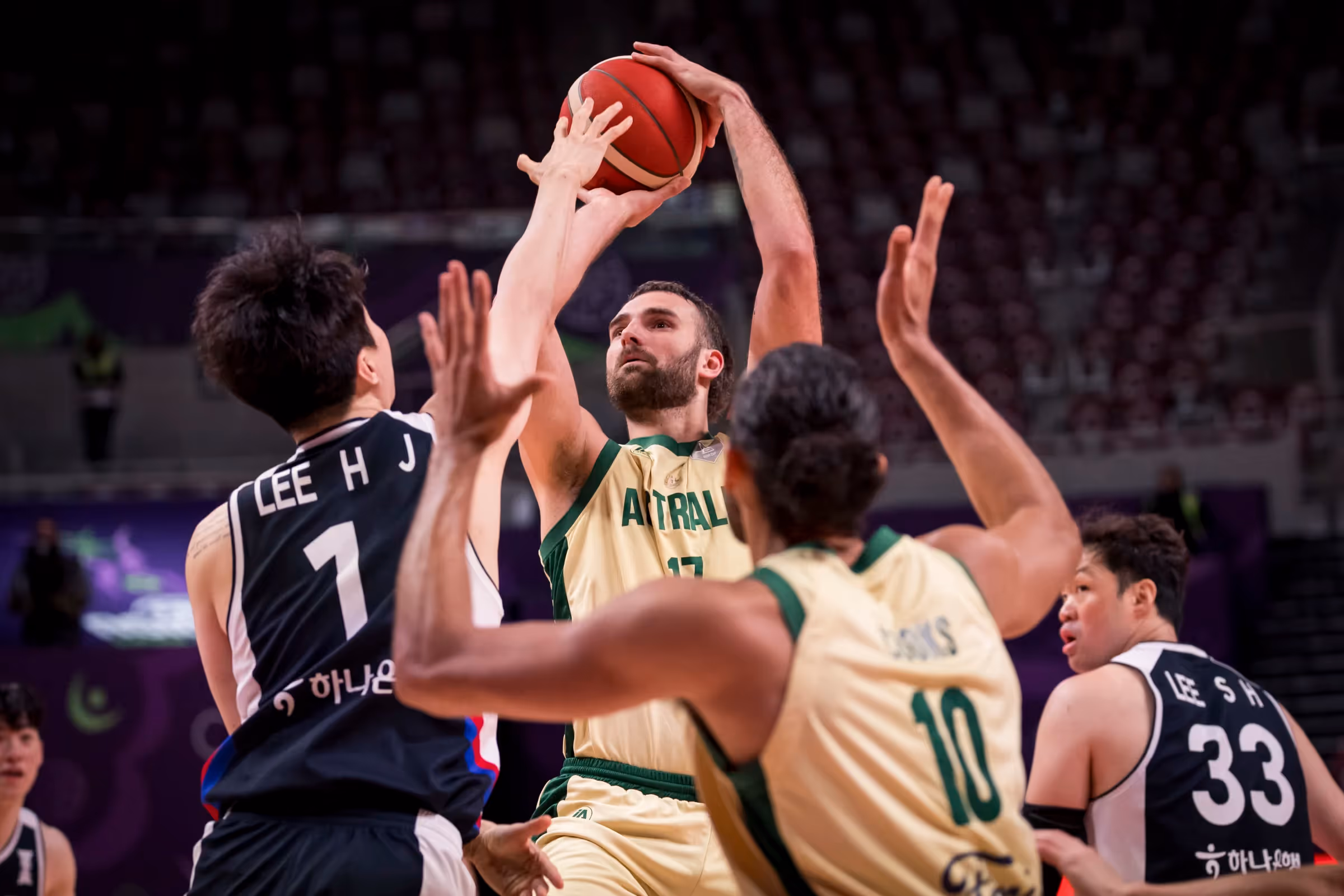 McVeigh, Galloway lead Boomers three-point clinic