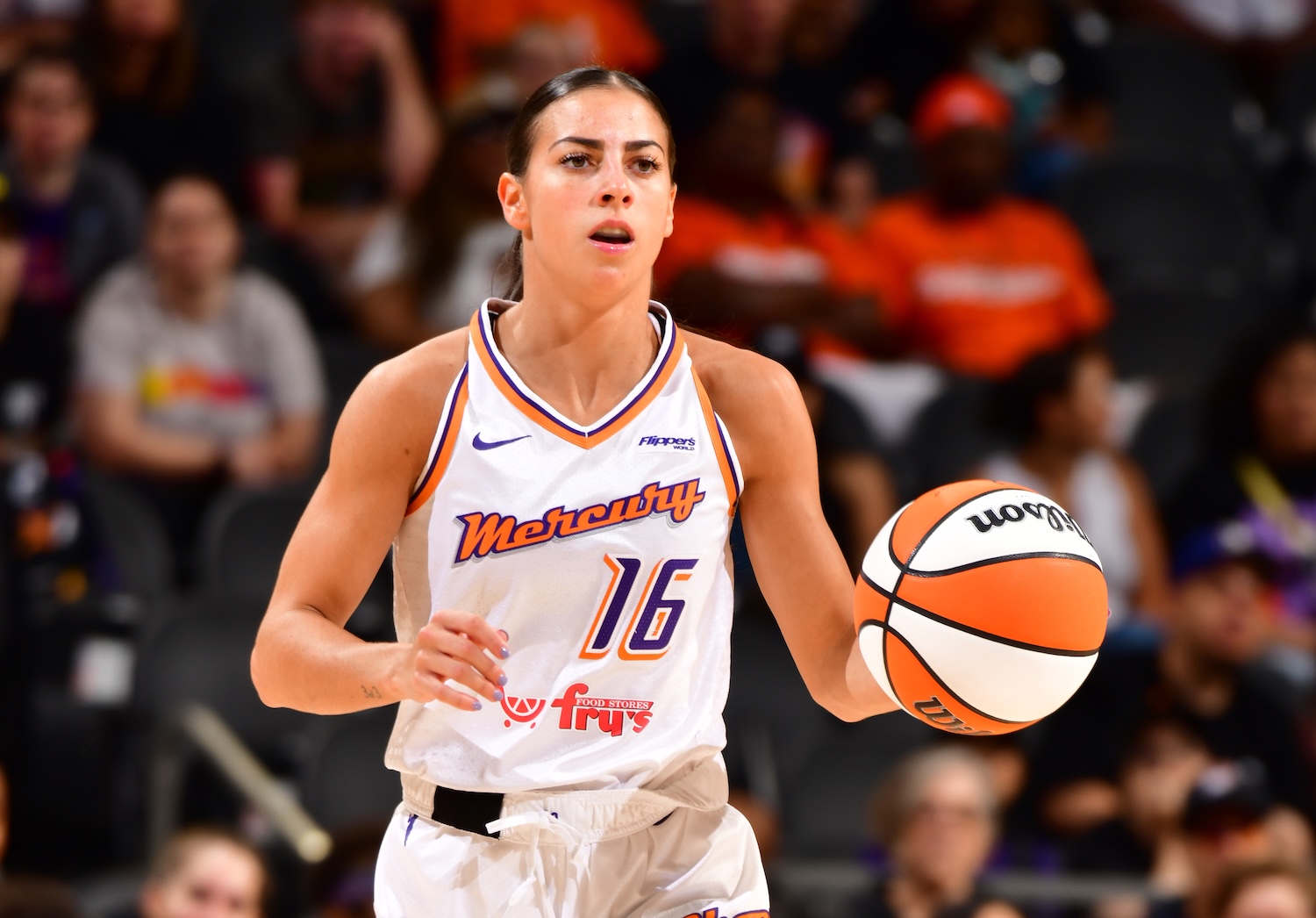 Megan McConnell signs with Spirit as first import