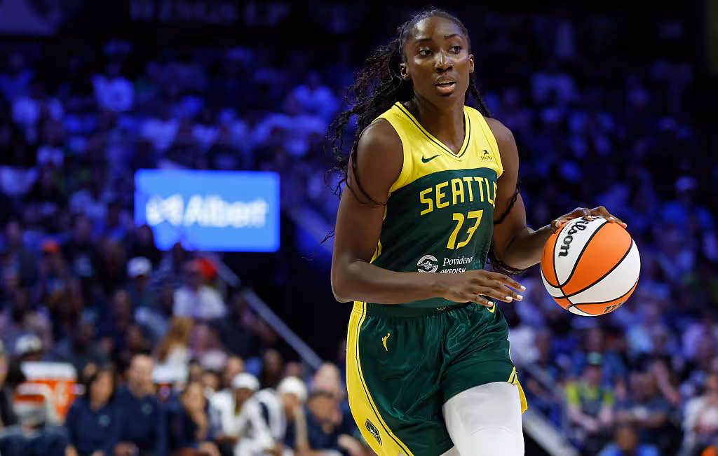 Magbegor breaks Storm blocks record, again