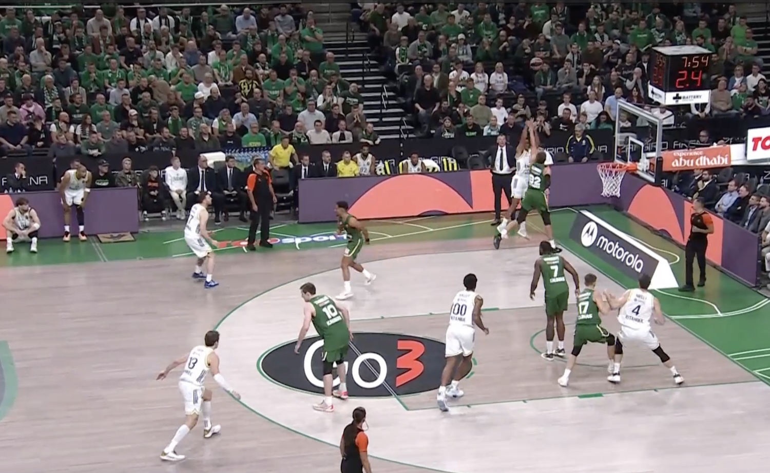 Zalgiris Kaunas vs. Fenerbahce Beko Istanbul