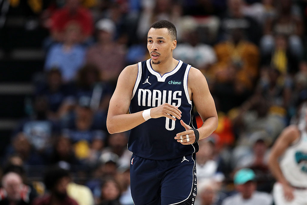 Exum out indefinitely with knee soreness