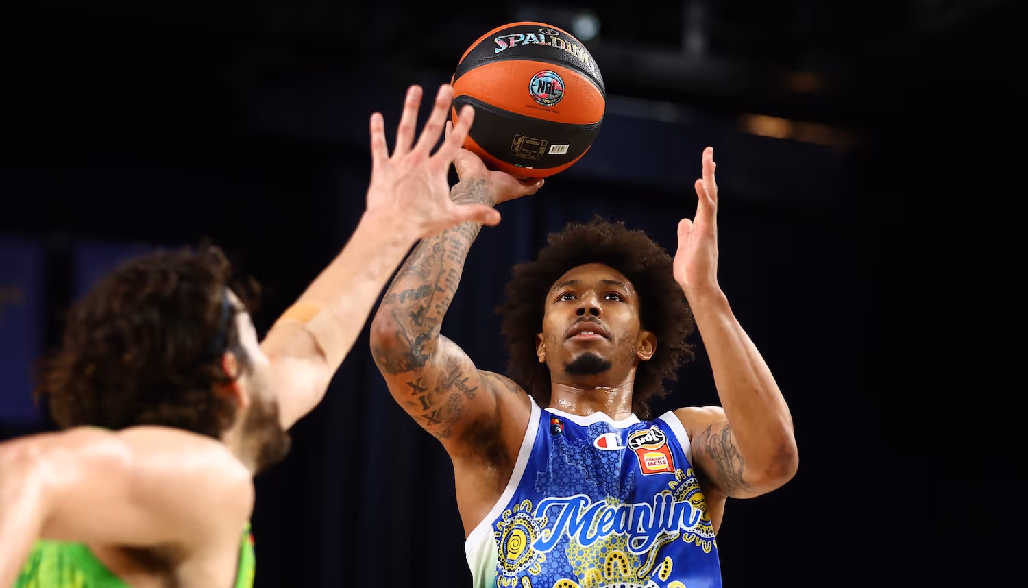 'Let them eat': Bullets stars combine for 62 in win