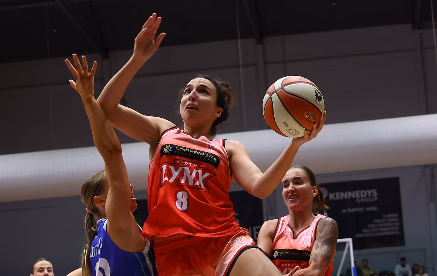 Venom miss three shots to win it, strike out