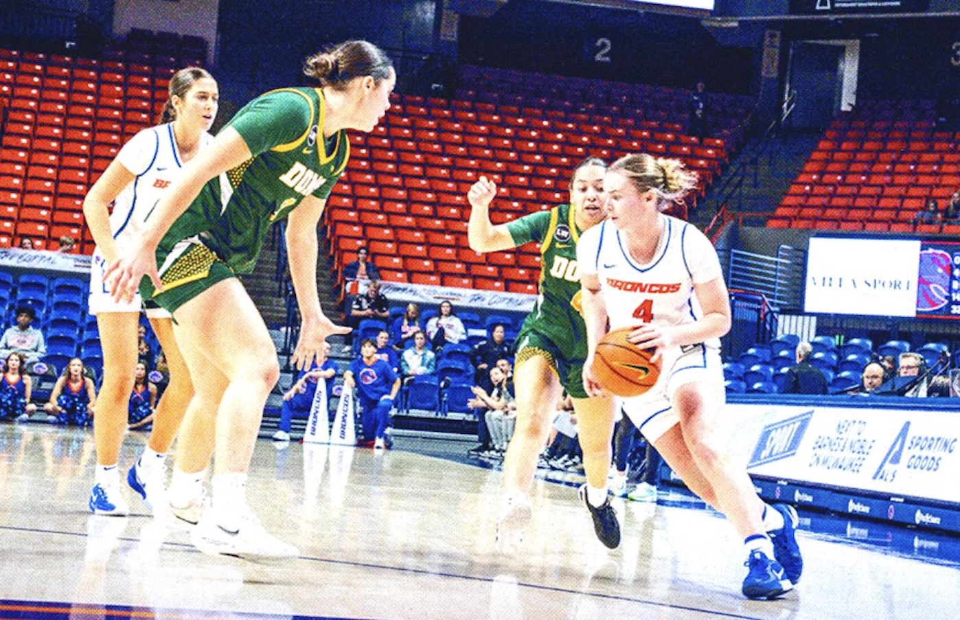 Dani's demolition: 31 points on 7-from-9 from deep