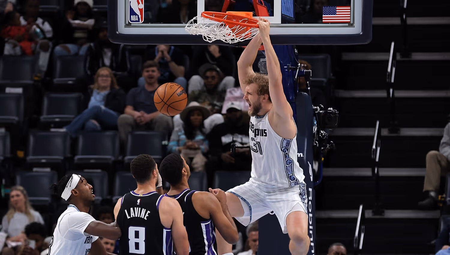 Landale's season-high 21 points in 15 minutes