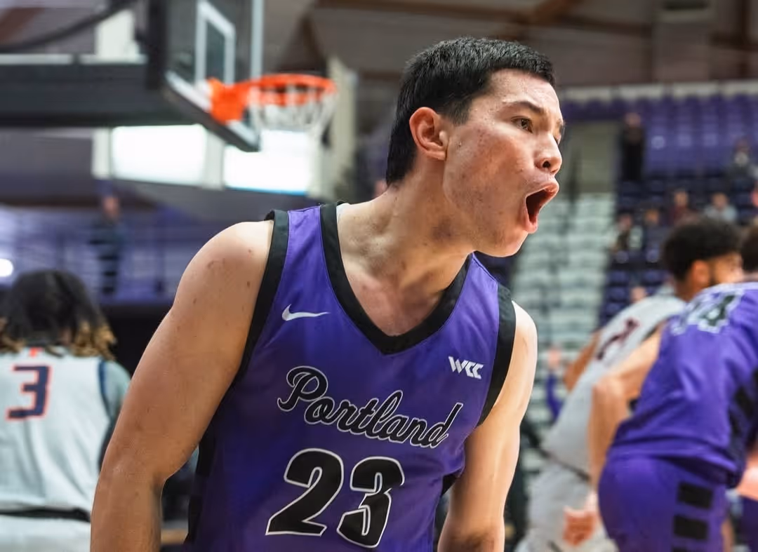 1:50 minutes of Joel Foxwell channelling NBA star