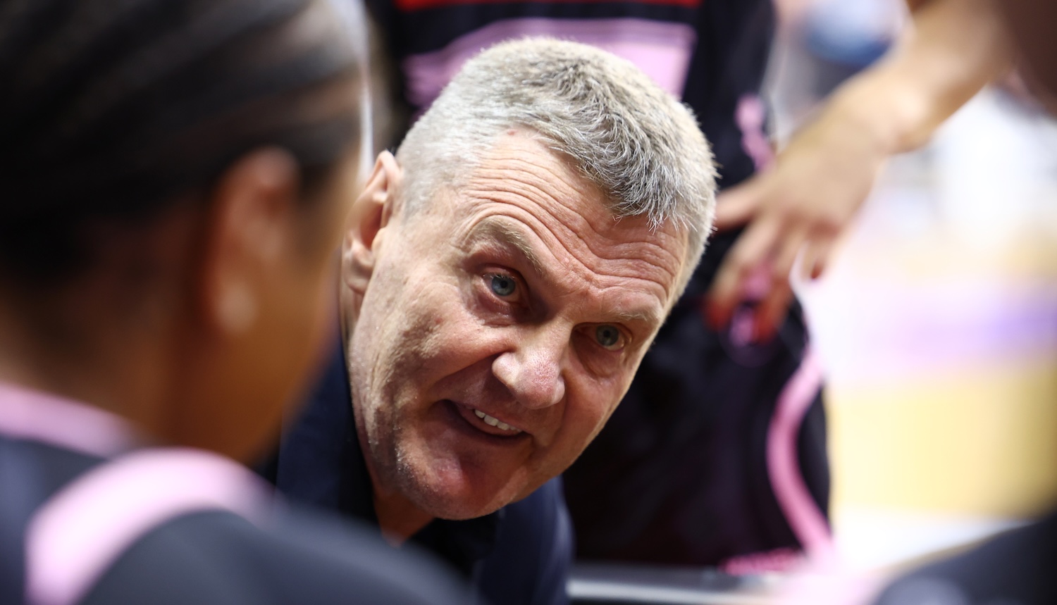 Molloy steps down as Flames head coach