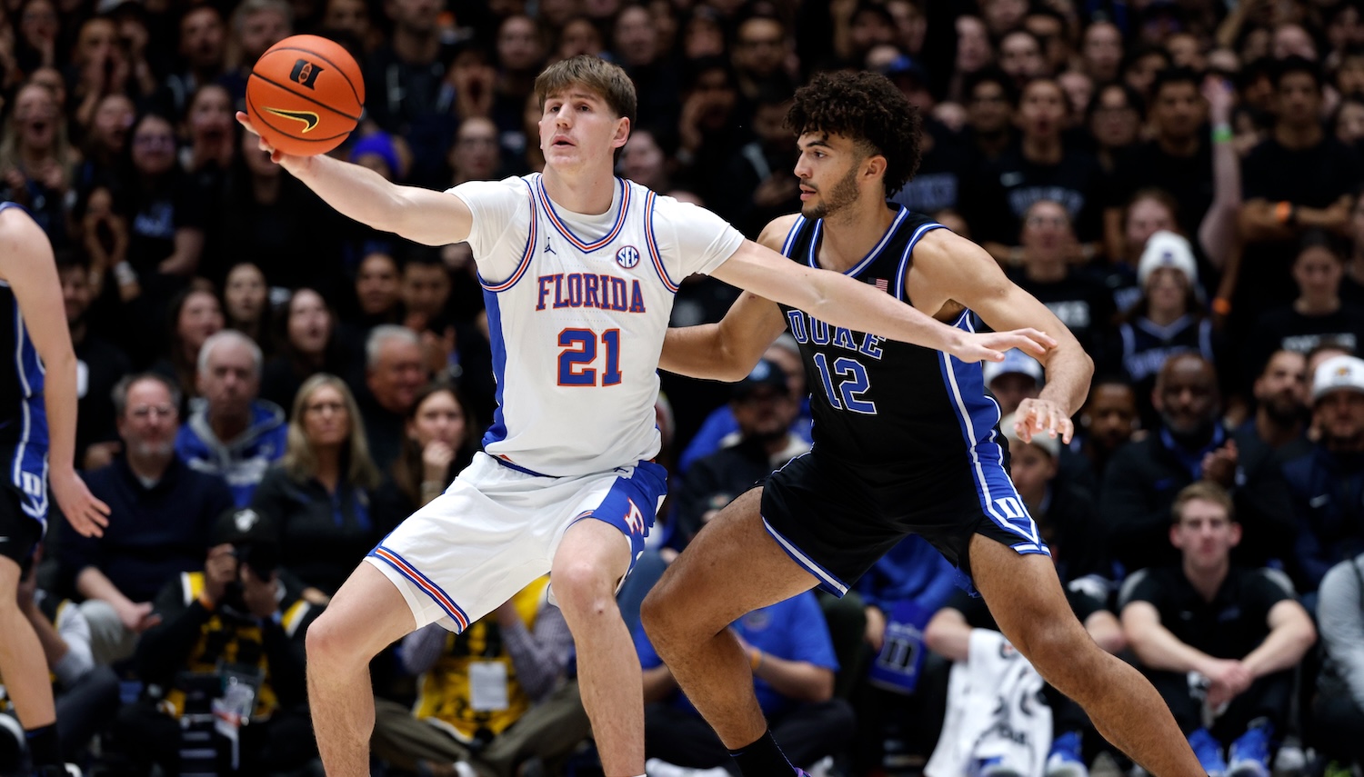 Duke's Cam Boozer dominates clutch Condon 