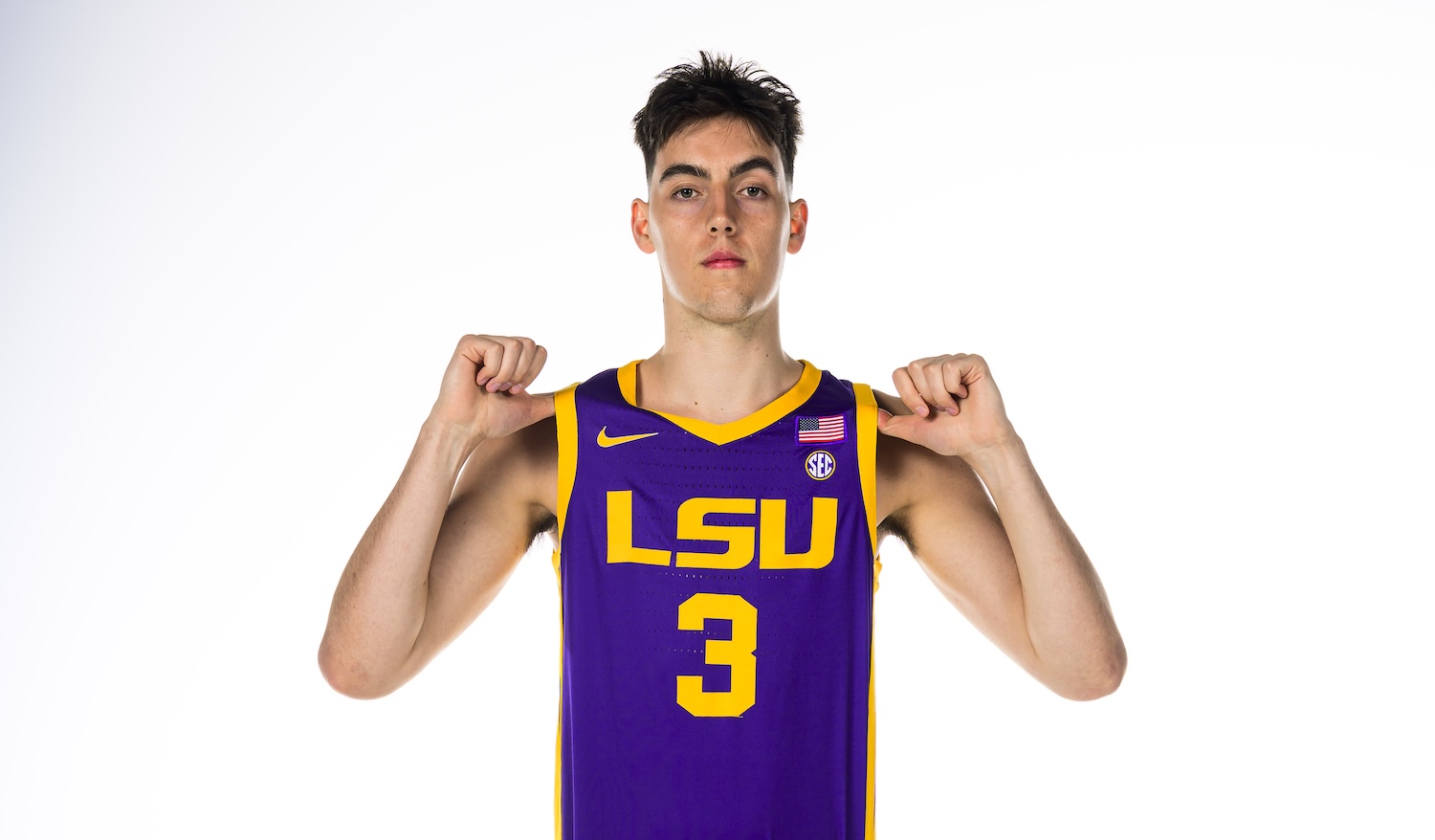 To the 'Max': Mackinnon has 13 in ECC title game