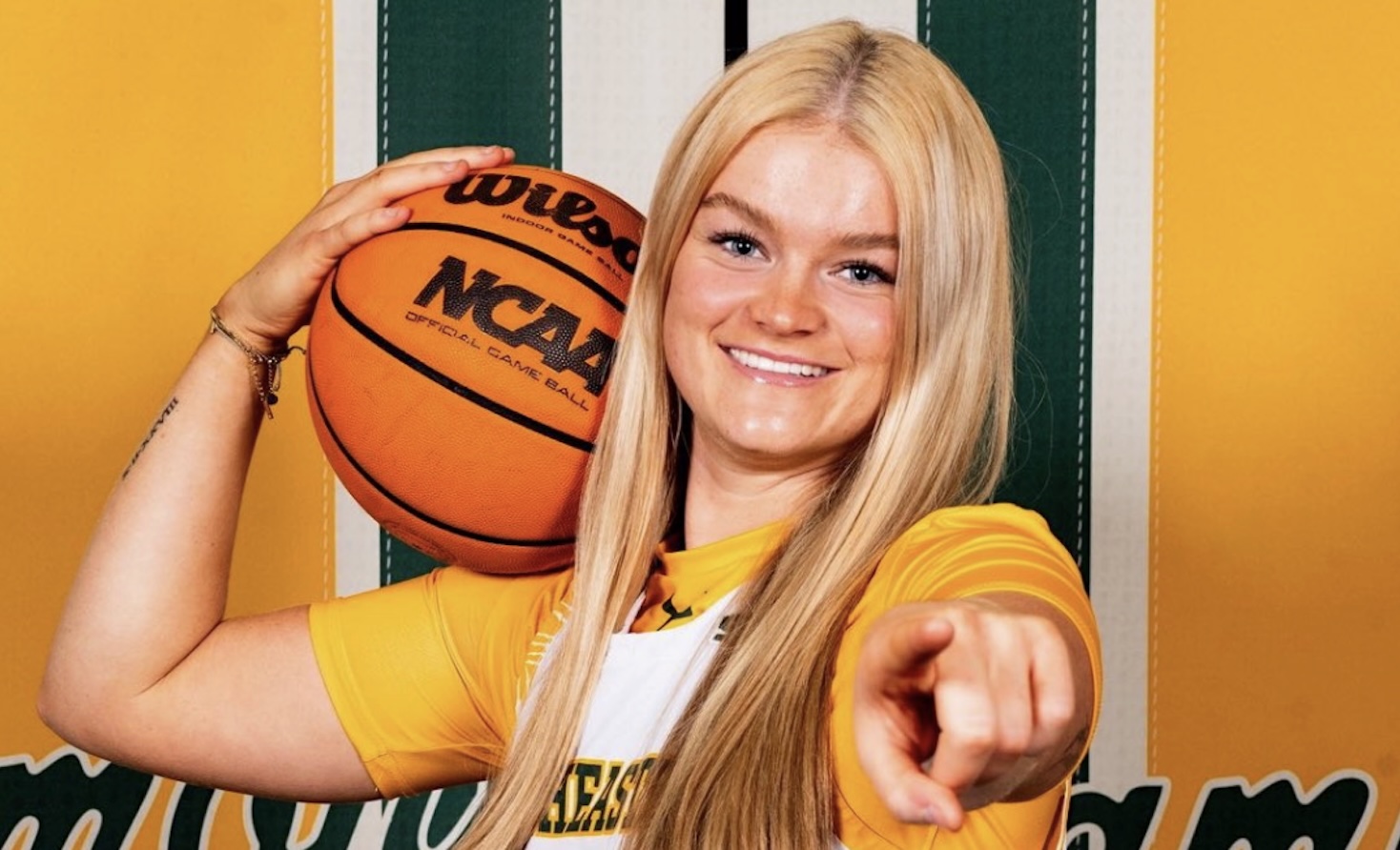 Aisha has 10 boards, 6 steals in double OT thriller