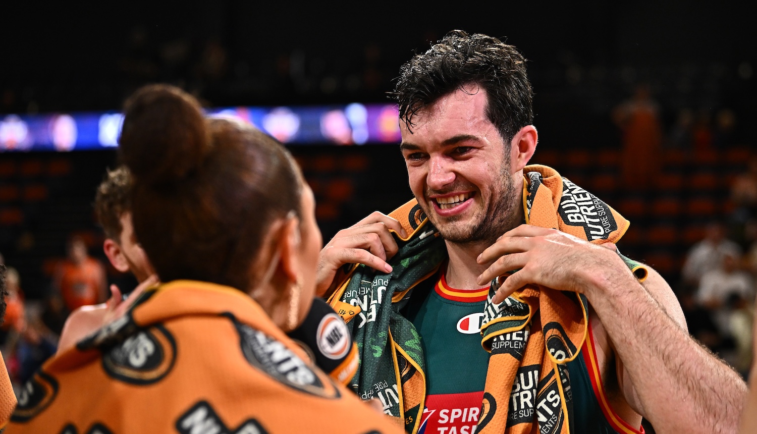 Bannan, Magnay lead gritty JackJumpers road win