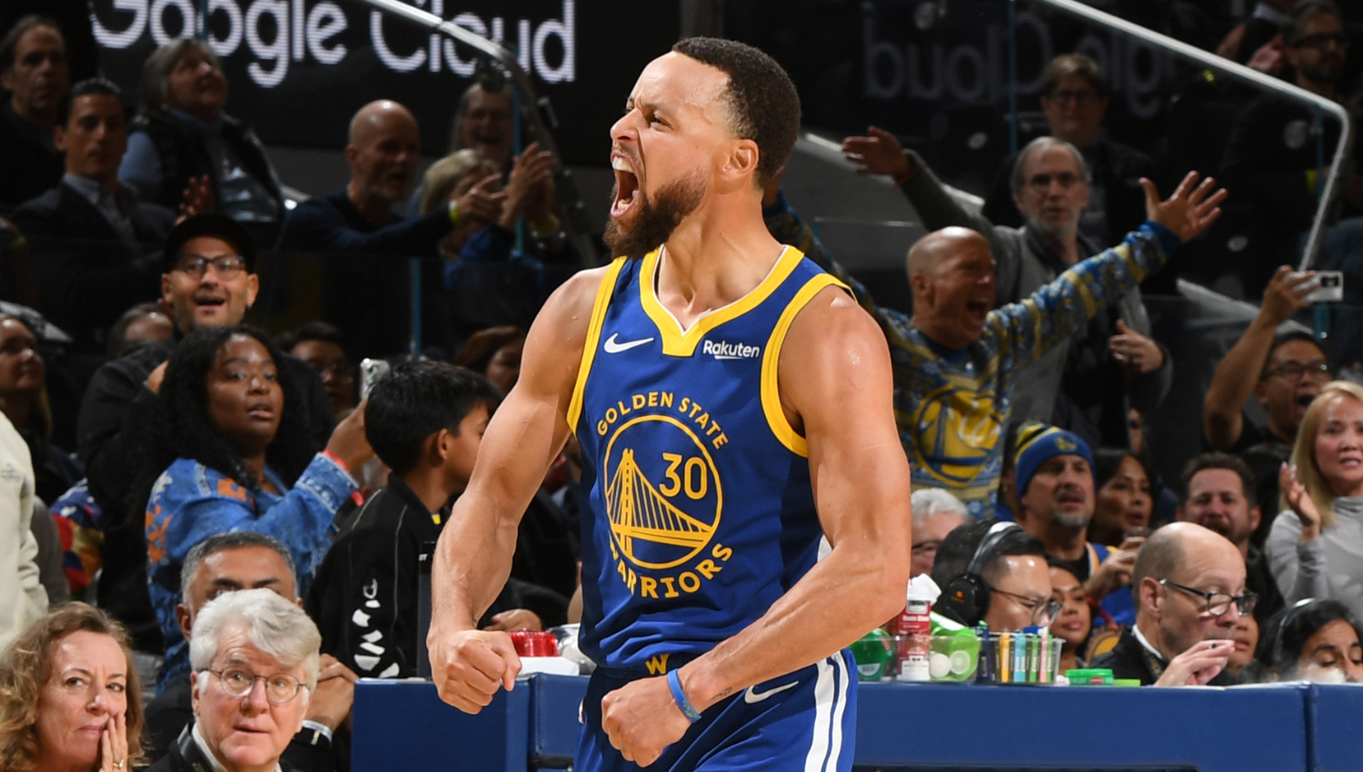 Duop's front-row seat to Steph Curry masterclass