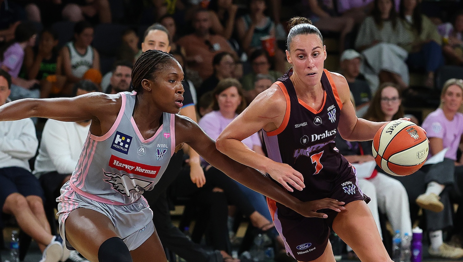 Steph strikes down Flames on 19 points, seven boards