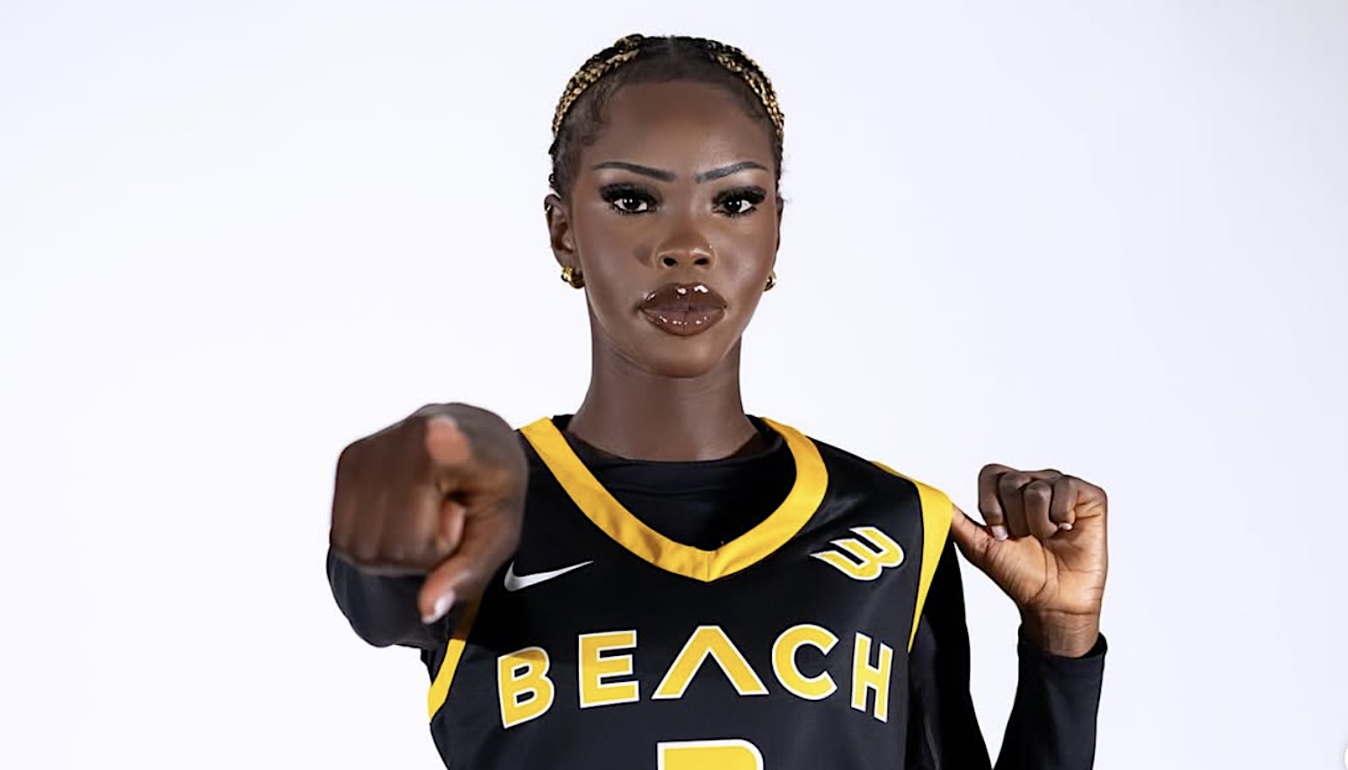 Big West: Rosie is thorn in Wickstrom's side