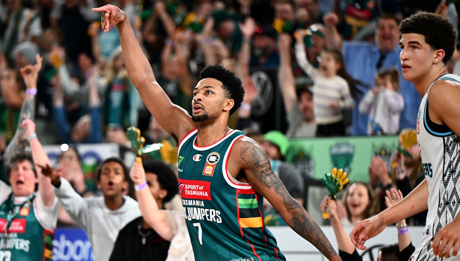 'Magic' Johnson pumps Breakers on seven threes