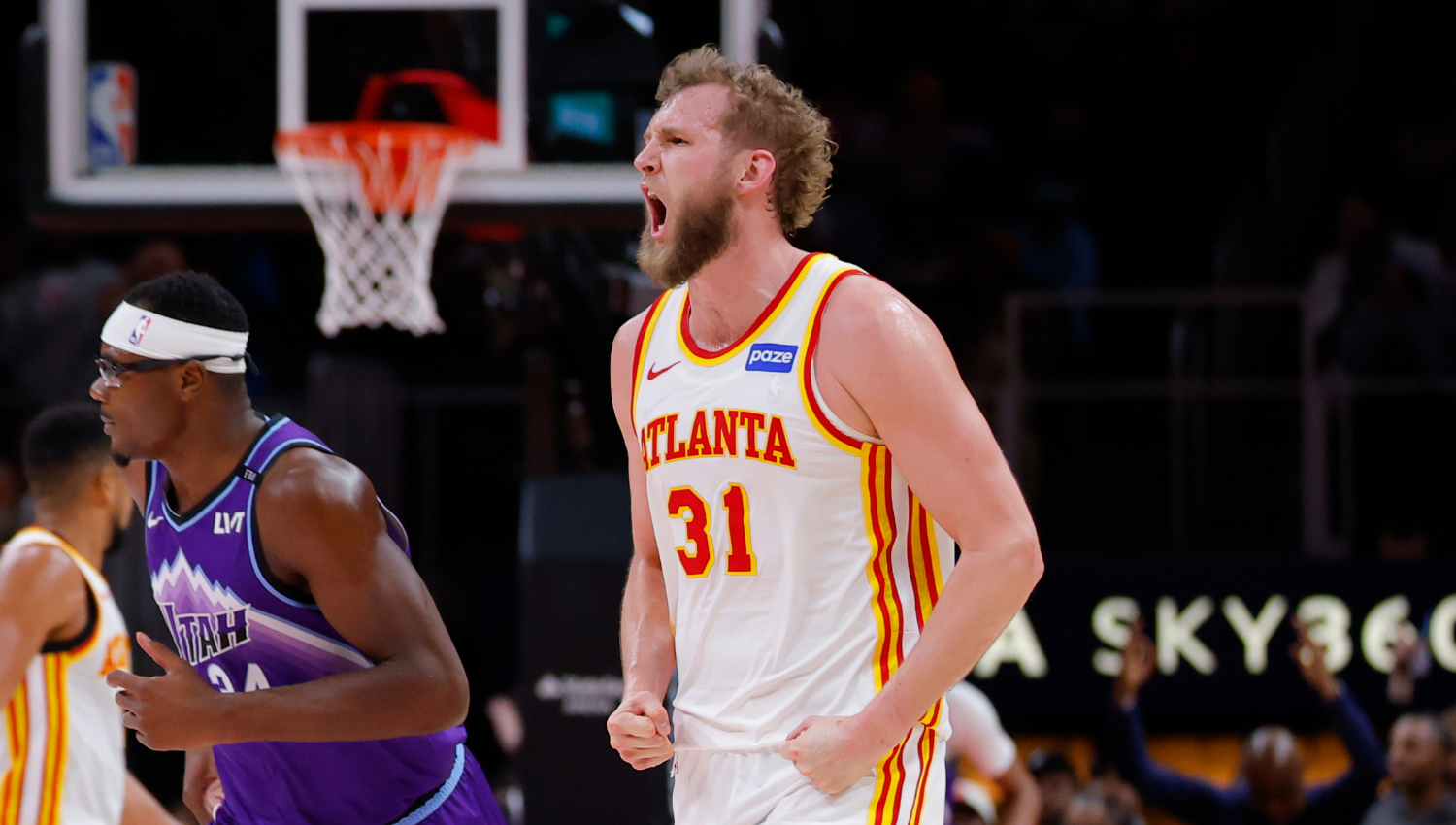 Jock Landale's Hawks 'debut for the ages' 