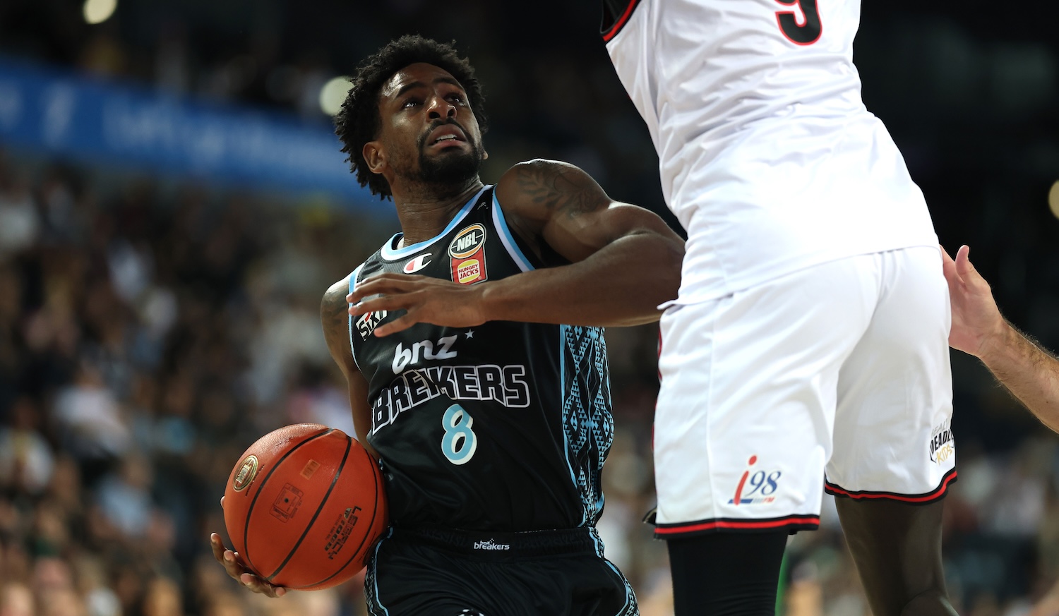 Illawarra's title defense in tatters as NZ breaks Hawks