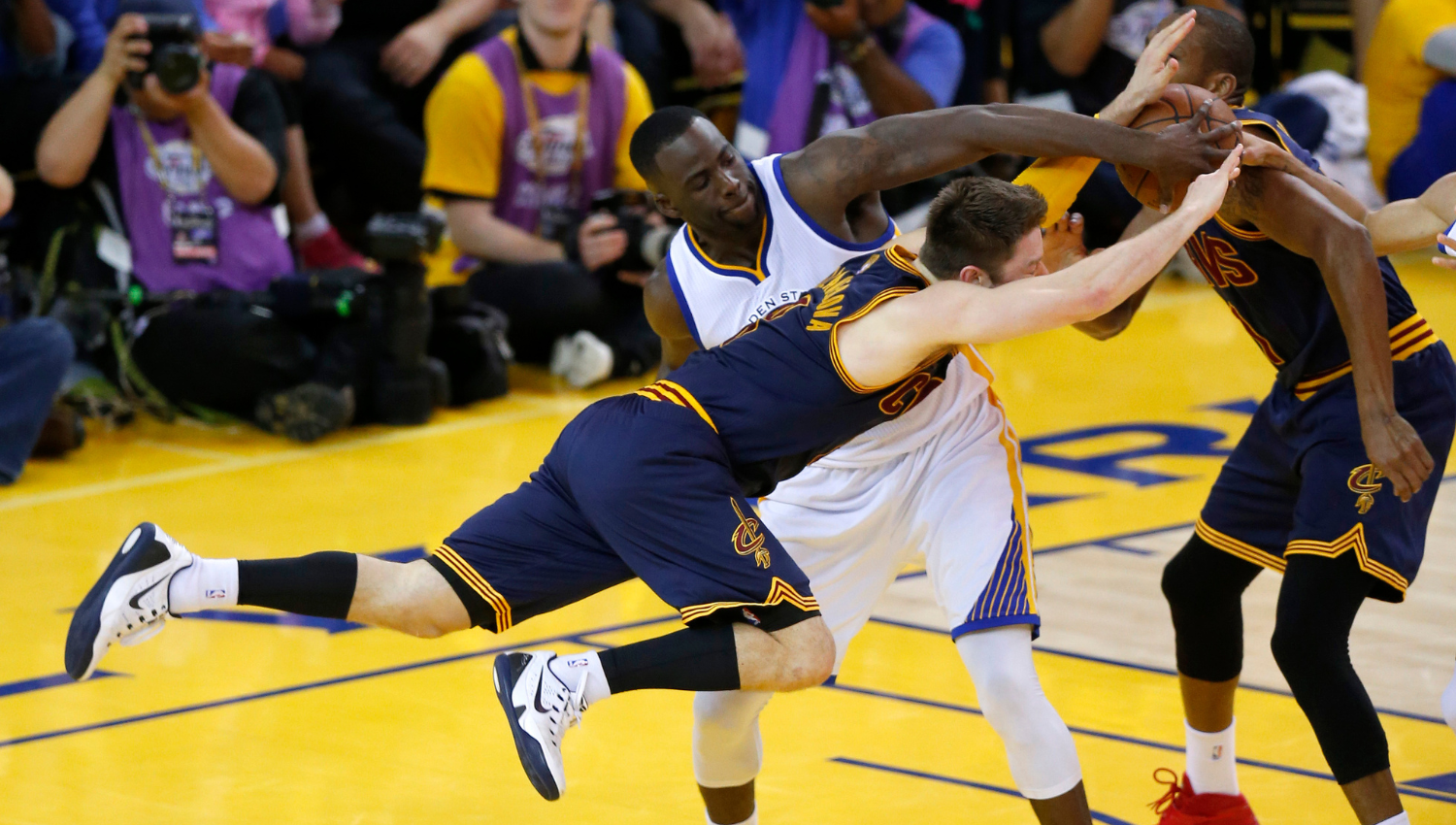 Draymond doubles down on 'Delly stinks' take