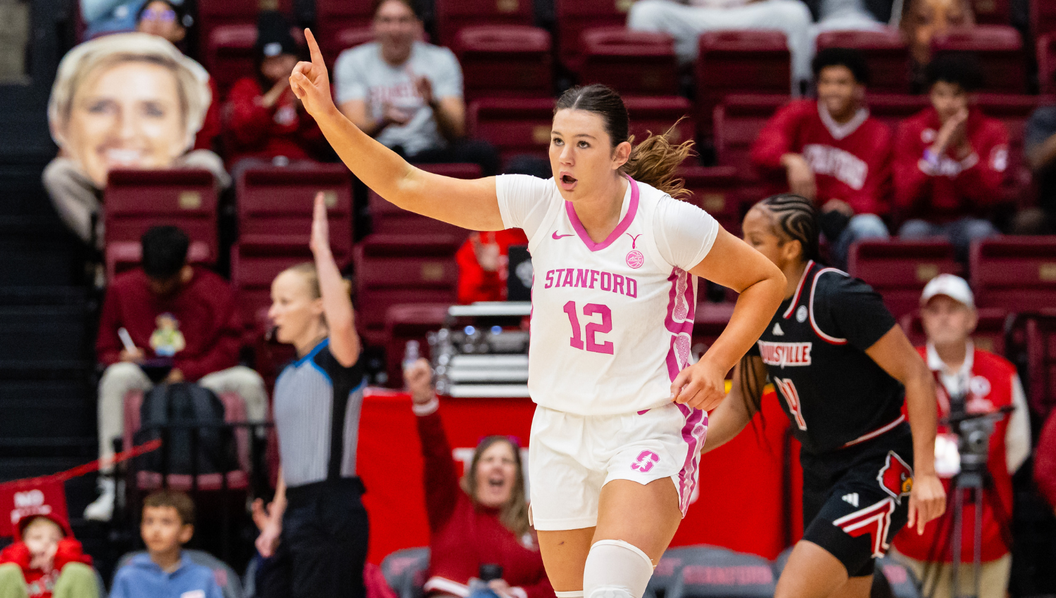 Movin' on up: Dominant Somfai rises in NCAAW rankings