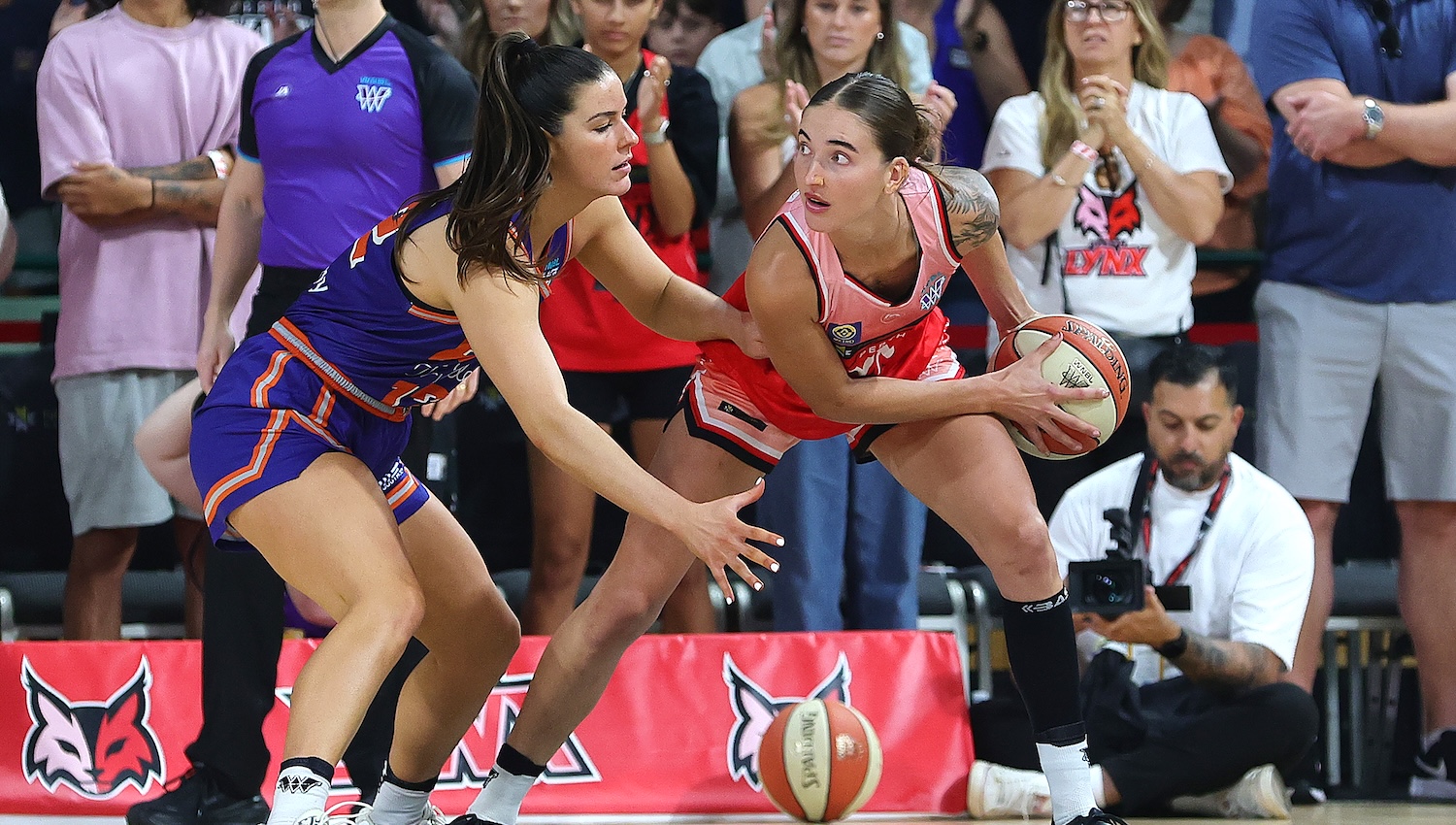 Fire turn screws in 2nd quarter to take 5pt lead into half