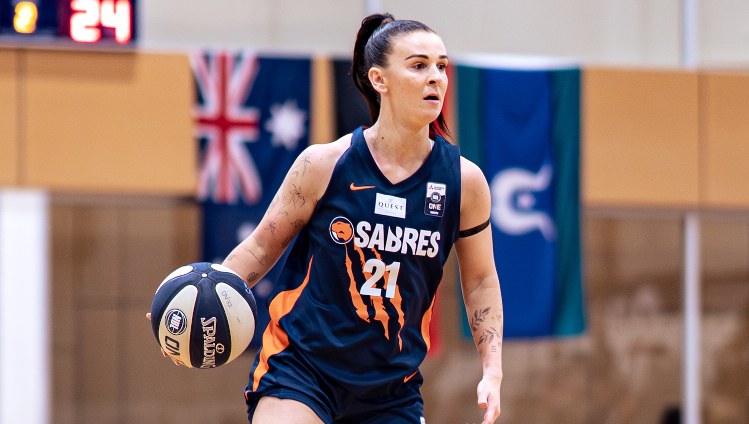 Sabres edge clear as Steph Reid drops 30 and 10