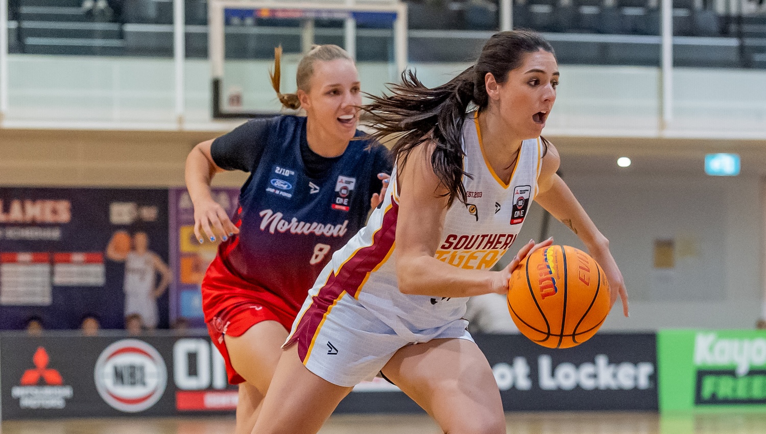 Forbes embraces Adelaide life, chases playoffs