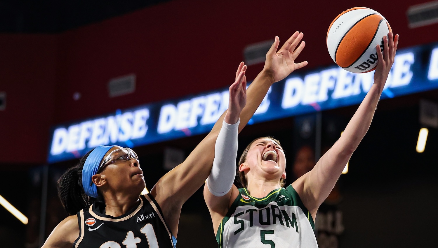 Storm guard Jade Melbourne shoots over guard Allisha Gray against the Atlanta Dream at Gateway Center Arena in College Park on July 31, 2026.