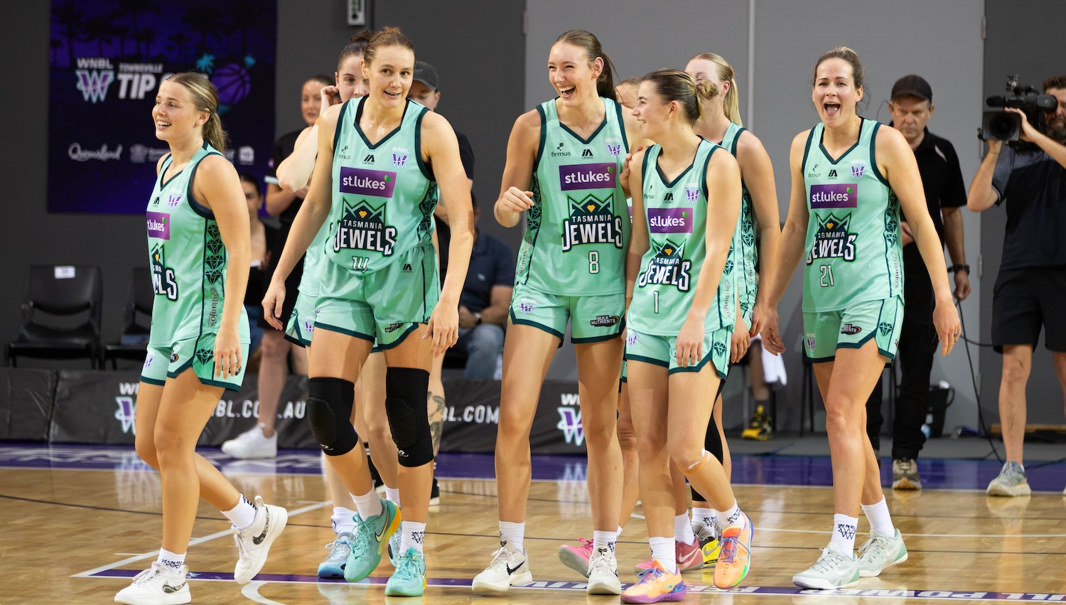 Former Duck roasts in Tasmania Jewels first EVER win