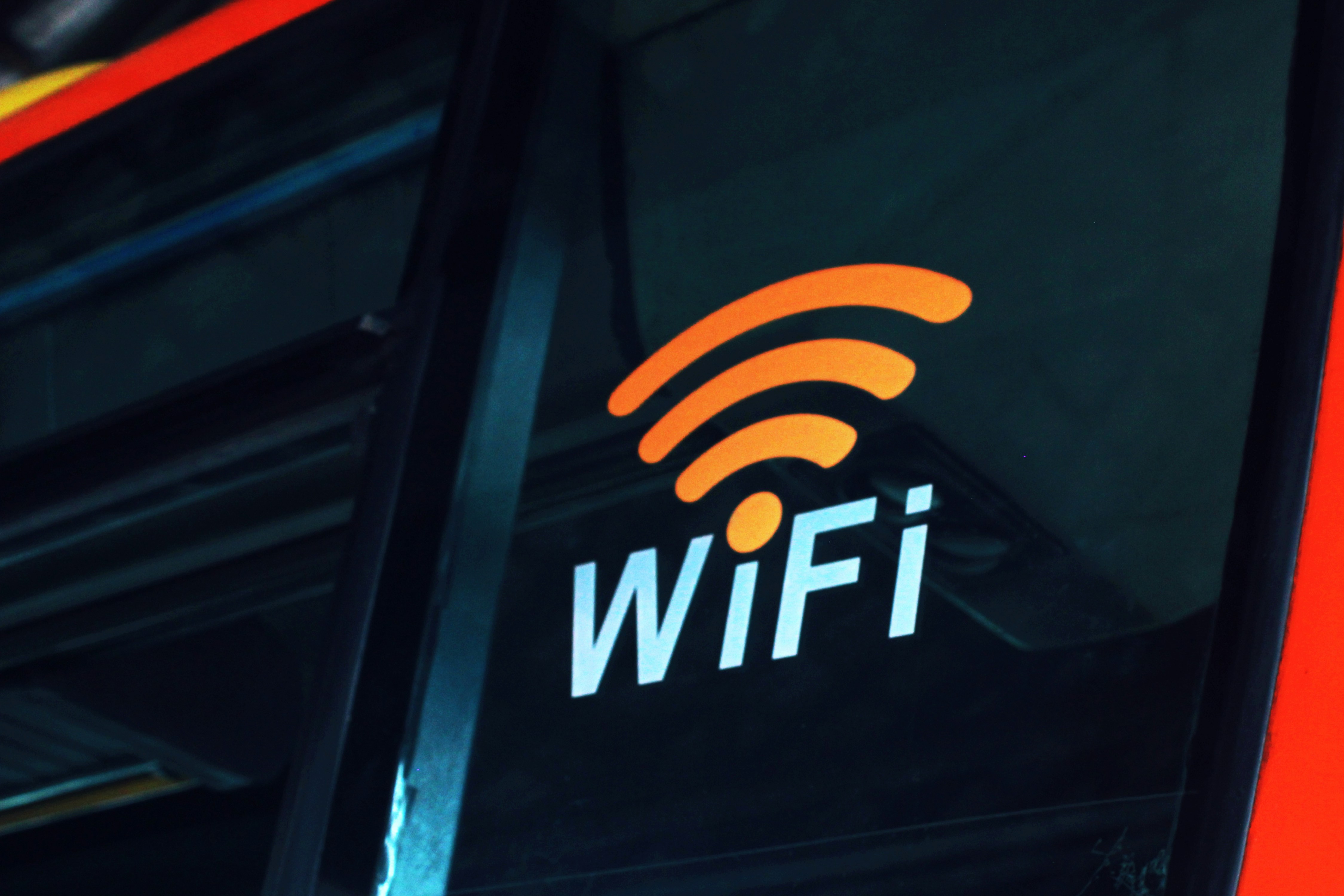  Wi-Fi Router vs Mesh