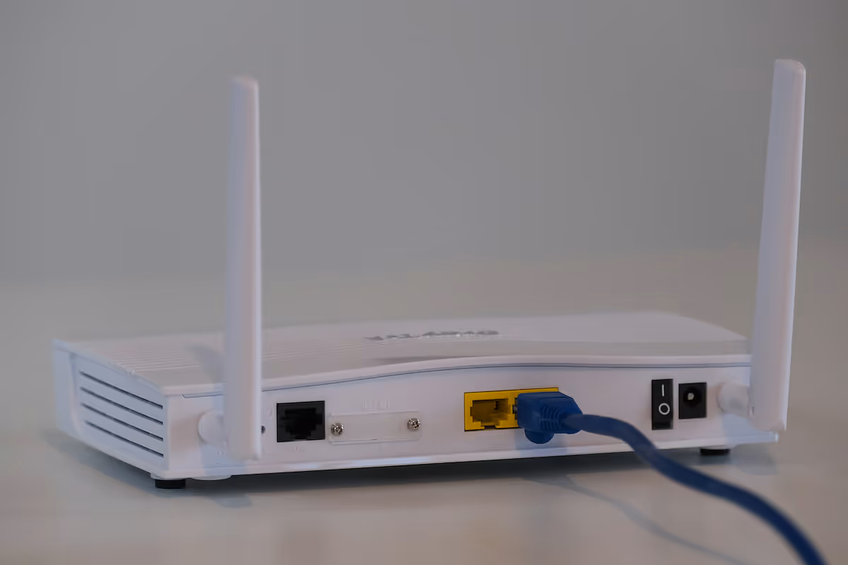 DHCP vs Router