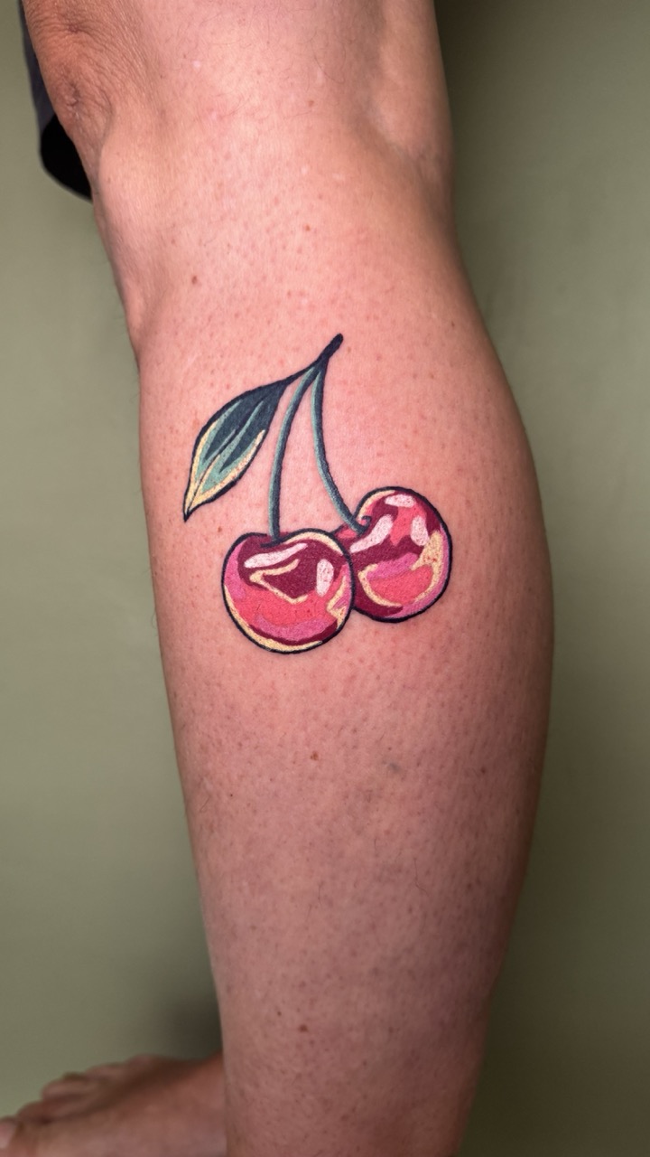 Tatouage cerises couleur