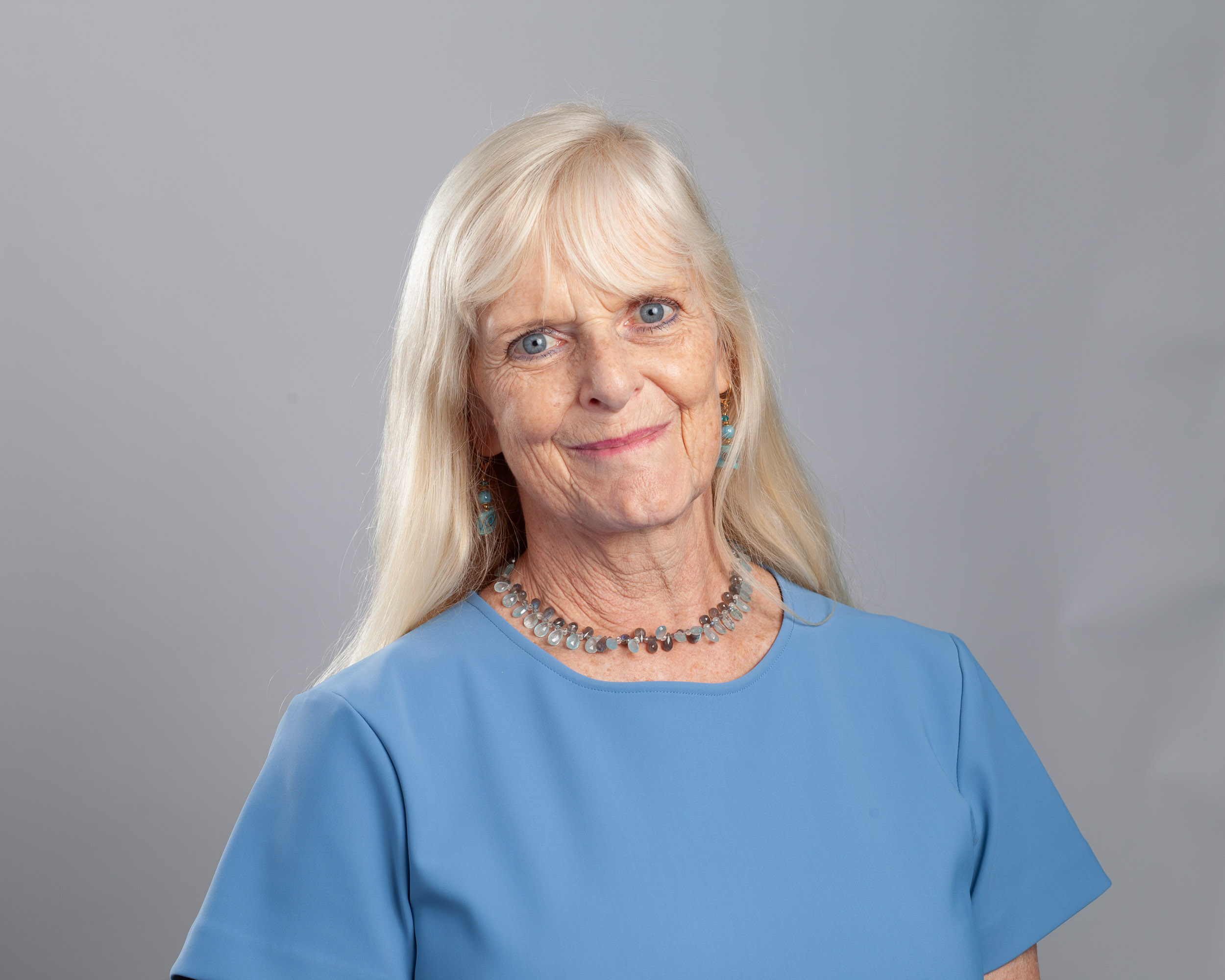 Dr. Melanie Lee