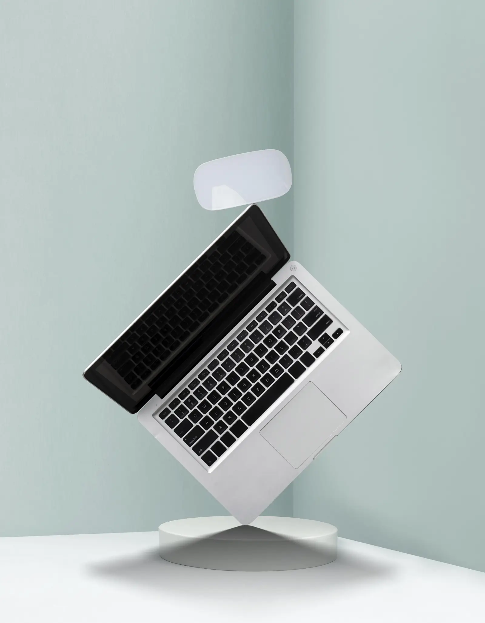 laptop image technology