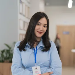 Madina K. — English tutor at LearnLink