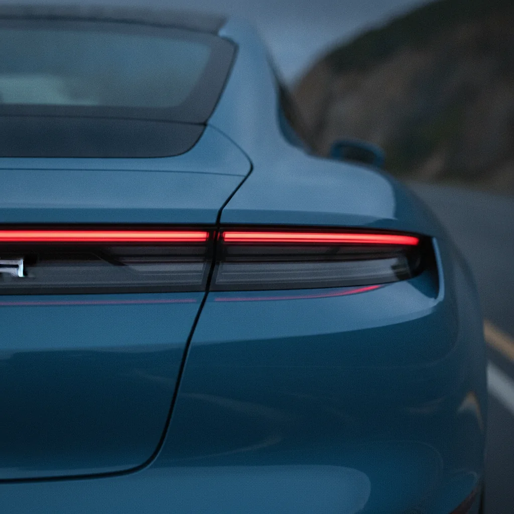 Porsche Taycan Heckdetail, jetzt verkaufen bei Aampere