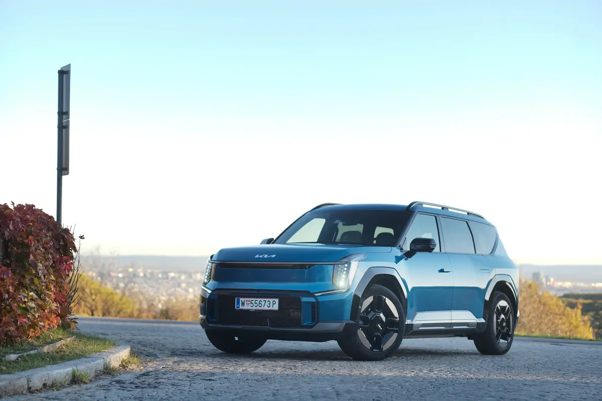 KIA EV9