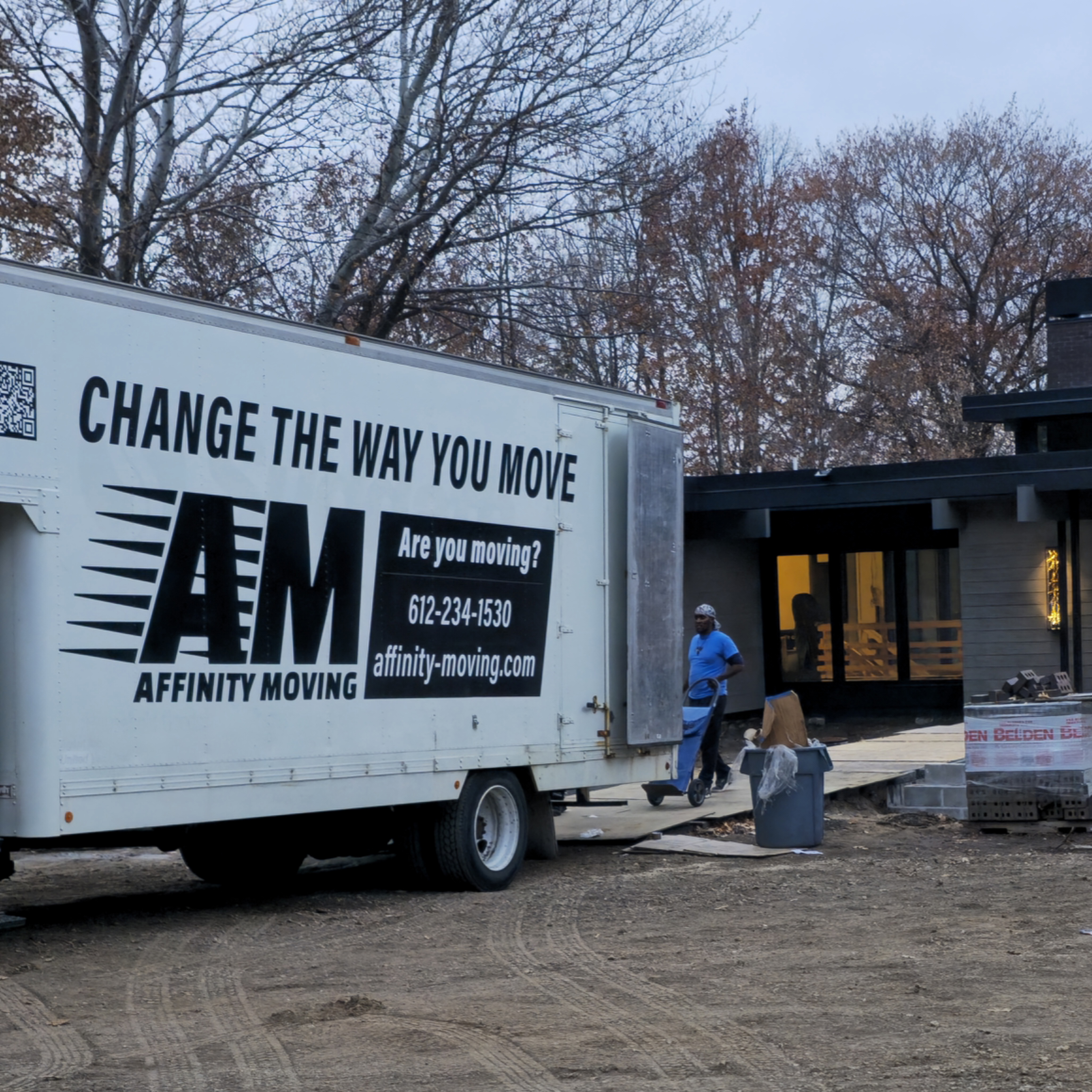 Affinity Moving Minneapolis skyline moving services background