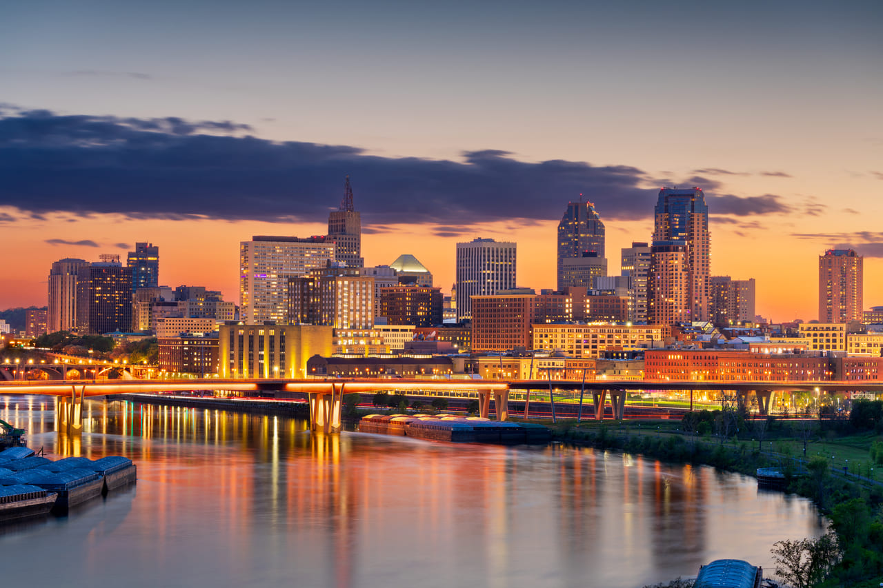Main image for Affinity Moving blog: Exploring St. Paul Neighborhoods: A Local’s Guide to the Best Areas in the City.