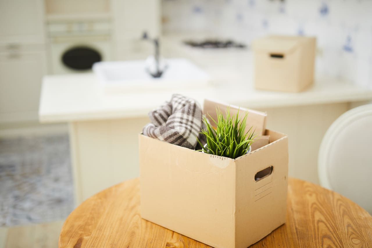 Main image for Affinity Moving blog: How to Pack Kitchen Items for Moving: Boxes, Labeling, and Expert Tips.